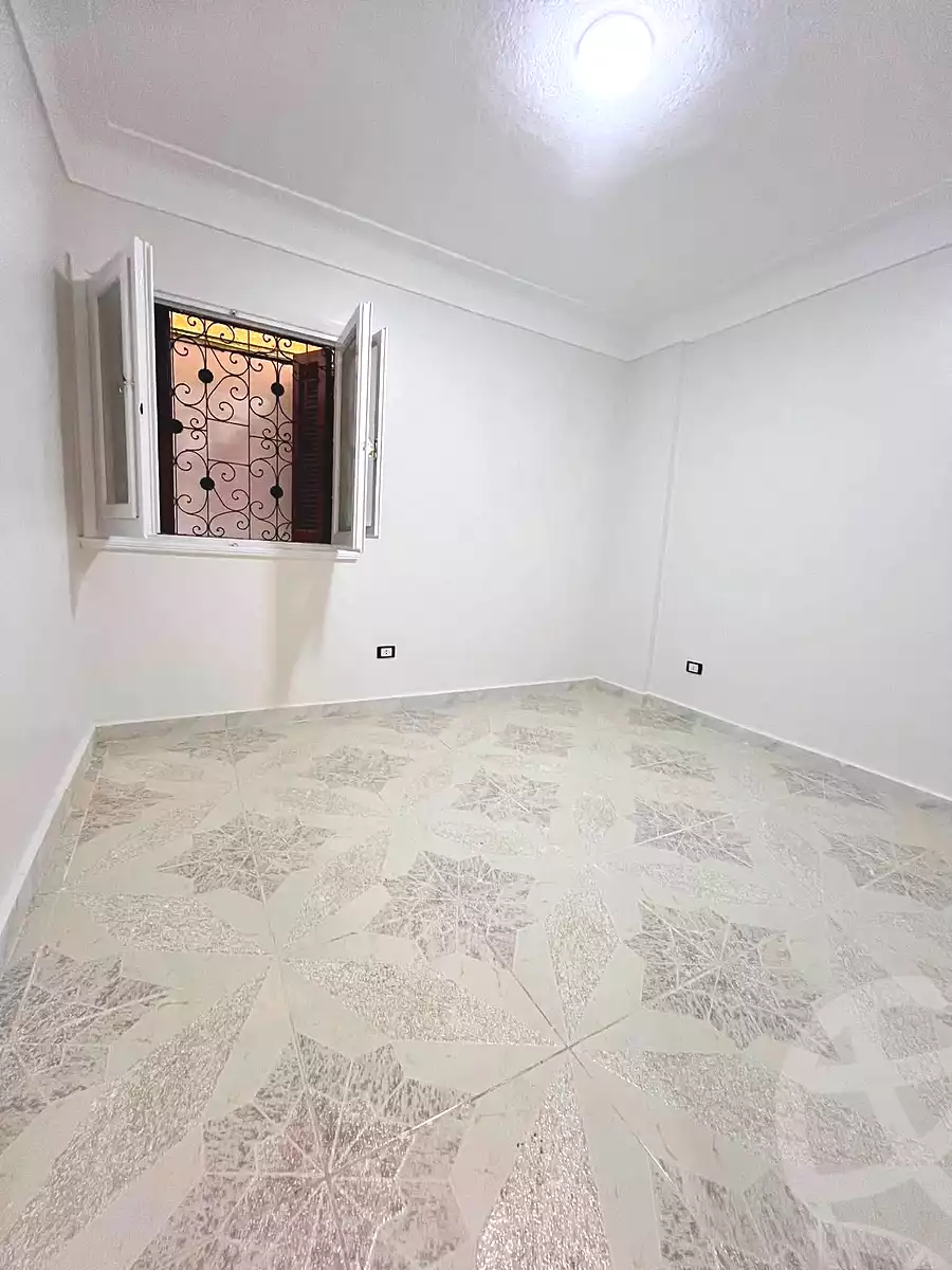 https://aqarmap.com.eg/ar/listing/7106344-for-sale-alexandria-al-agamy-shataa-el-nakheel