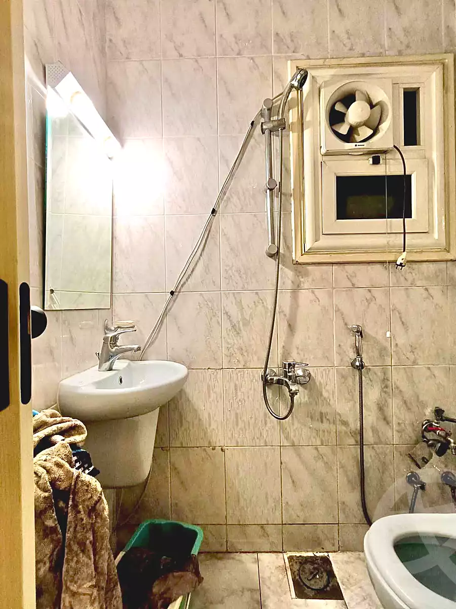 https://aqarmap.com.eg/en/listing/7106411-for-sale-alexandria-el-mandara-alex-el-mandara-bahri