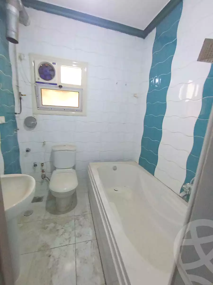 https://aqarmap.com.eg/ar/listing/7106422-for-sale-cairo-helwan-helwan-el-sharkeya-ismael-kamel-st