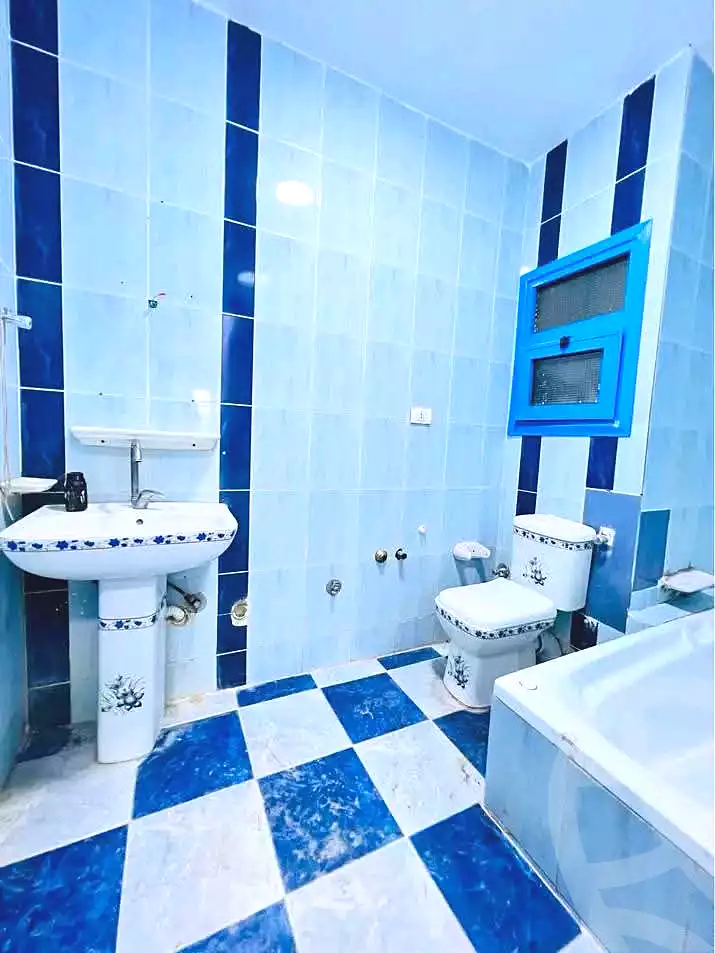 https://aqarmap.com.eg/ar/listing/7106447-for-sale-alexandria-al-agamy-shataa-el-nakheel