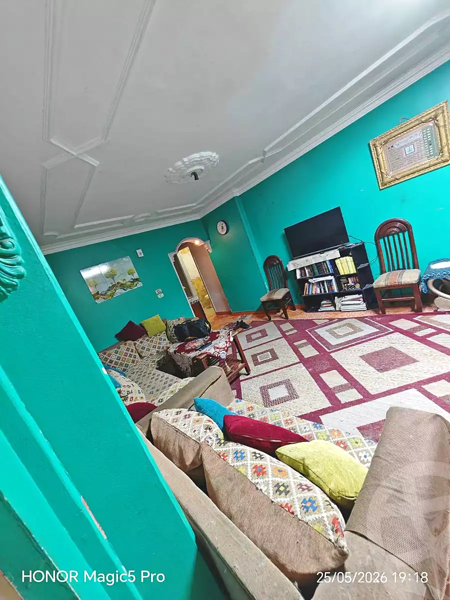 https://aqarmap.com.eg/ar/listing/7106971-for-sale-cairo-helwan-helwan-el-sharkeya-borhan-st