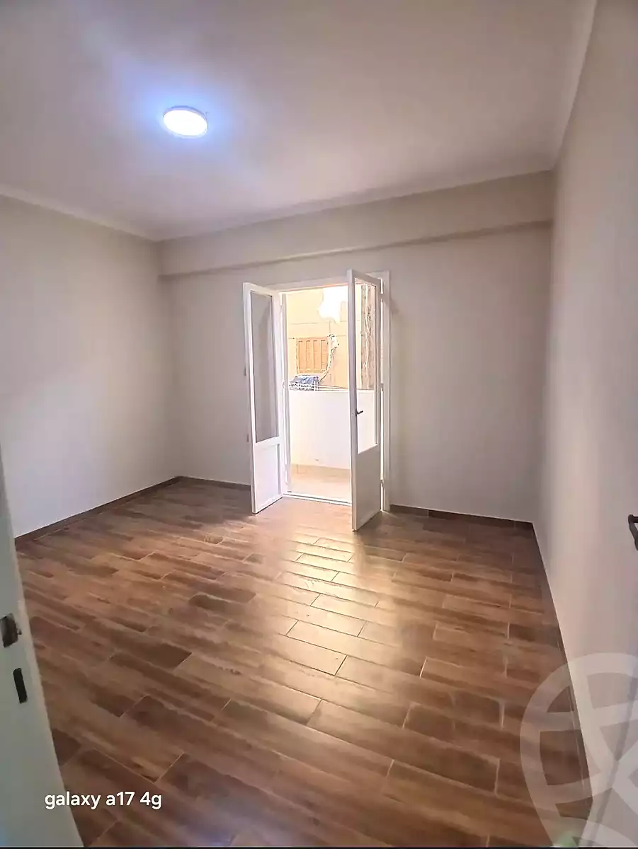 https://aqarmap.com.eg/en/listing/7107029-for-sale-alexandria-el-asafra-ahmed-tiesser-st