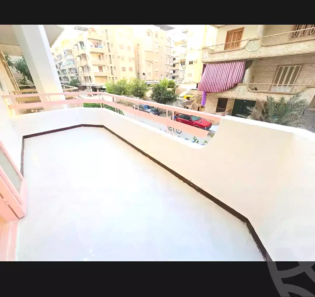 https://aqarmap.com.eg/ar/listing/7107156-for-sale-alexandria-al-agamy-shataa-el-nakheel