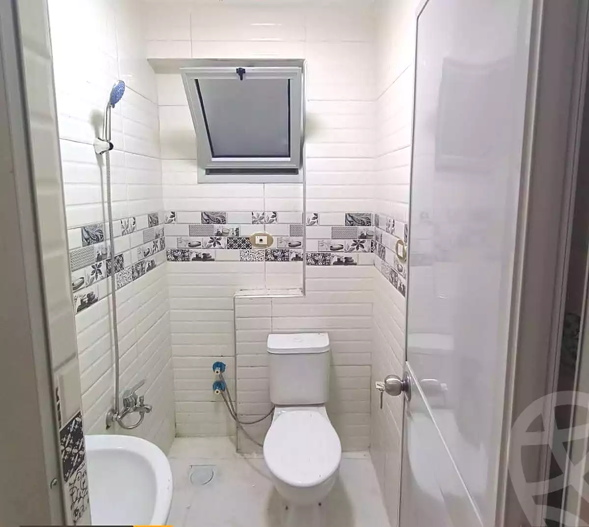 https://aqarmap.com.eg/en/listing/7107400-for-sale-alexandria-lsywf-el-falki