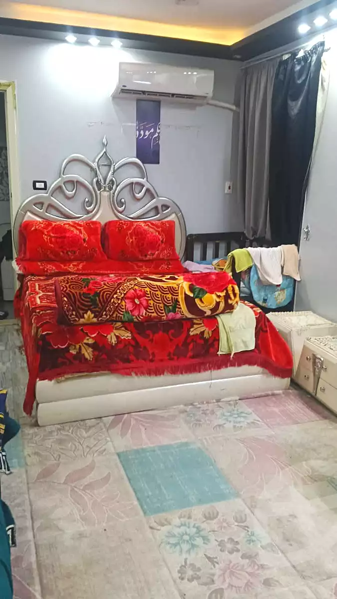 https://aqarmap.com.eg/en/listing/7107717-for-sale-cairo-helwan-ahmed-enci-st
