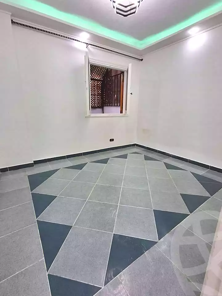 https://aqarmap.com.eg/ar/listing/7108085-for-sale-alexandria-al-agamy-shataa-el-nakheel