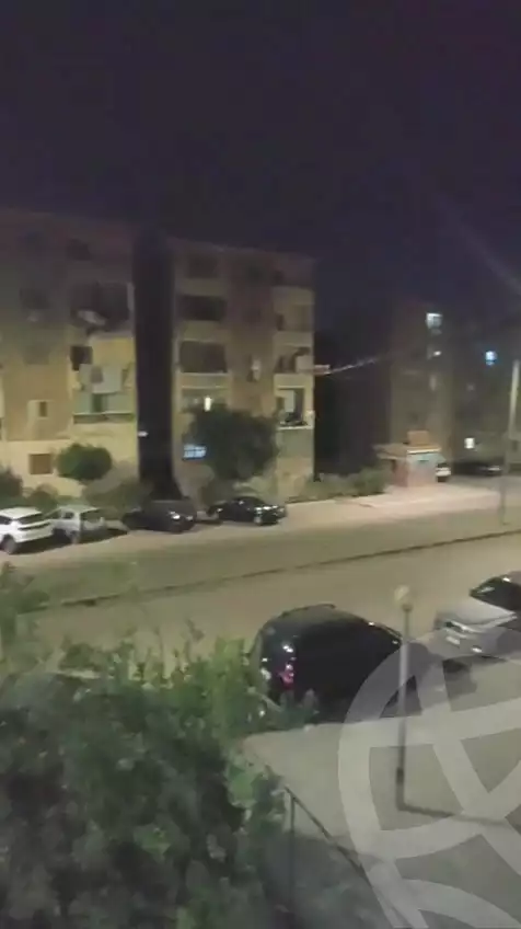 https://aqarmap.com.eg/ar/listing/7108088-for-sale-cairo-6th-of-october-el-ahyaa-neighborhood-11th