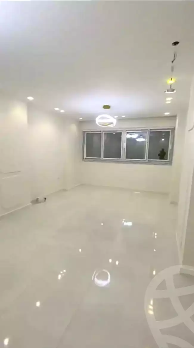 https://aqarmap.com.eg/ar/listing/7108133-for-sale-alexandria-al-agamy-lbytsh