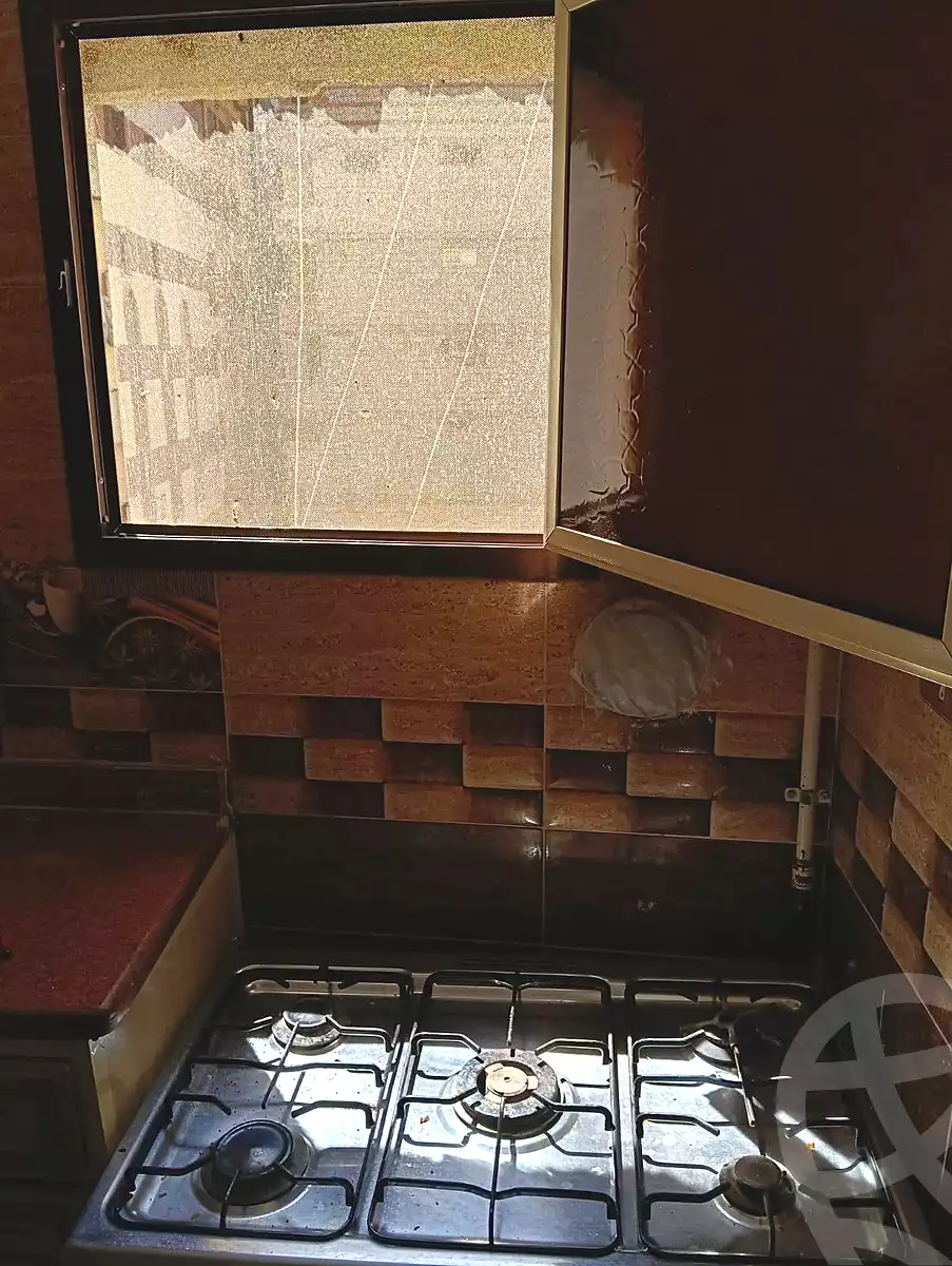 https://aqarmap.com.eg/en/listing/7105612-for-rent-alexandria-el-mandara-alex-el-mandara-bahri-nemat-allah-st