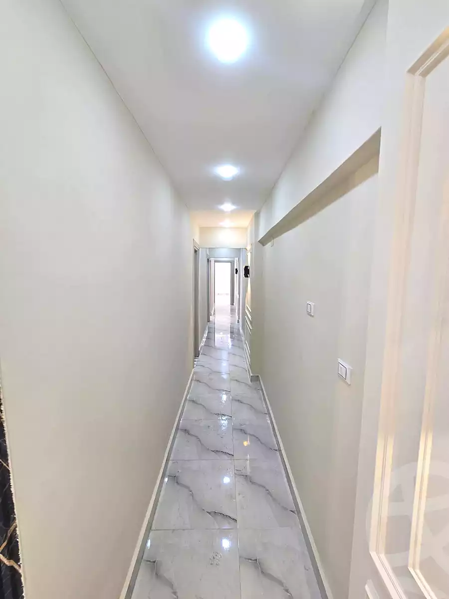 https://aqarmap.com.eg/ar/listing/7108173-for-sale-alexandria-el-asafra-l-sfr-bhry