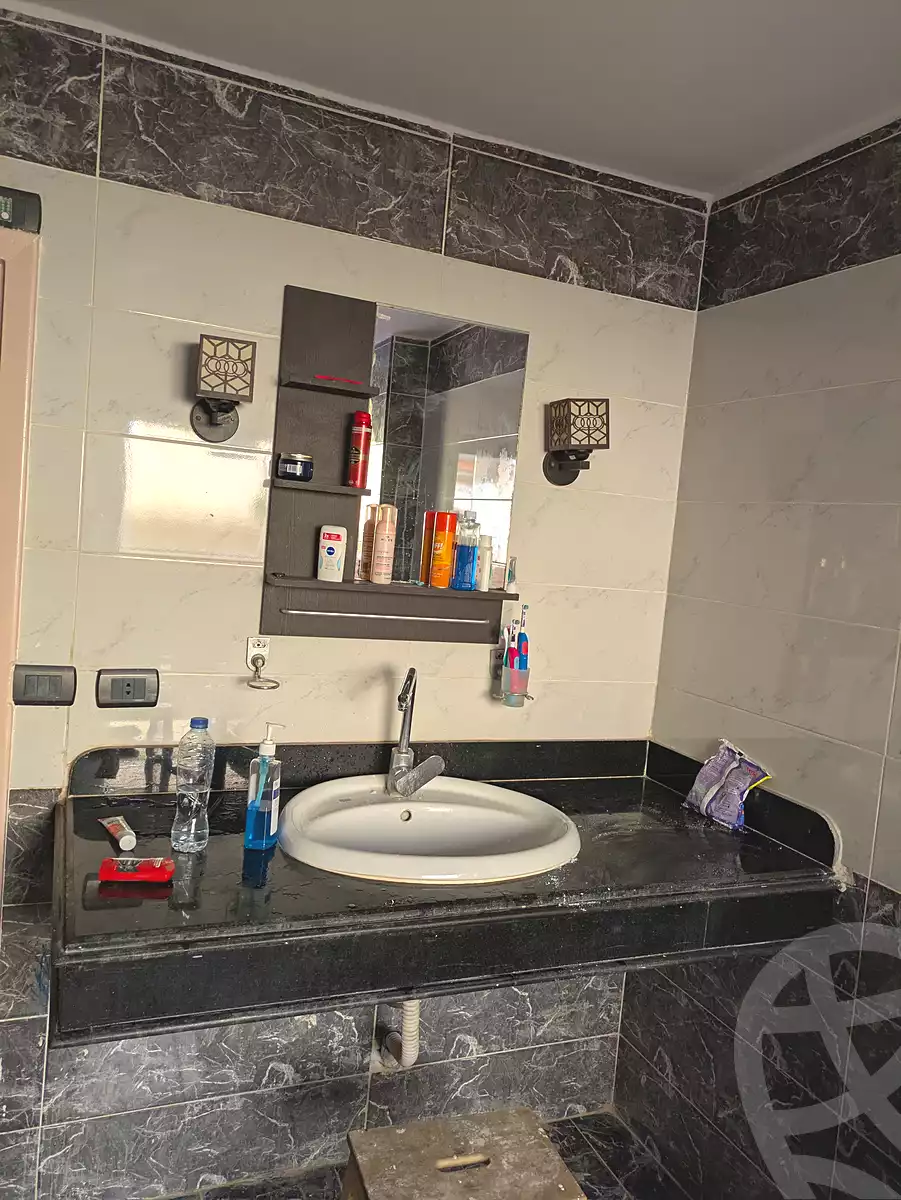 https://aqarmap.com.eg/en/listing/7108261-for-rent-cairo-el-sheikh-zayed-city-el-hay-elasher-street-100
