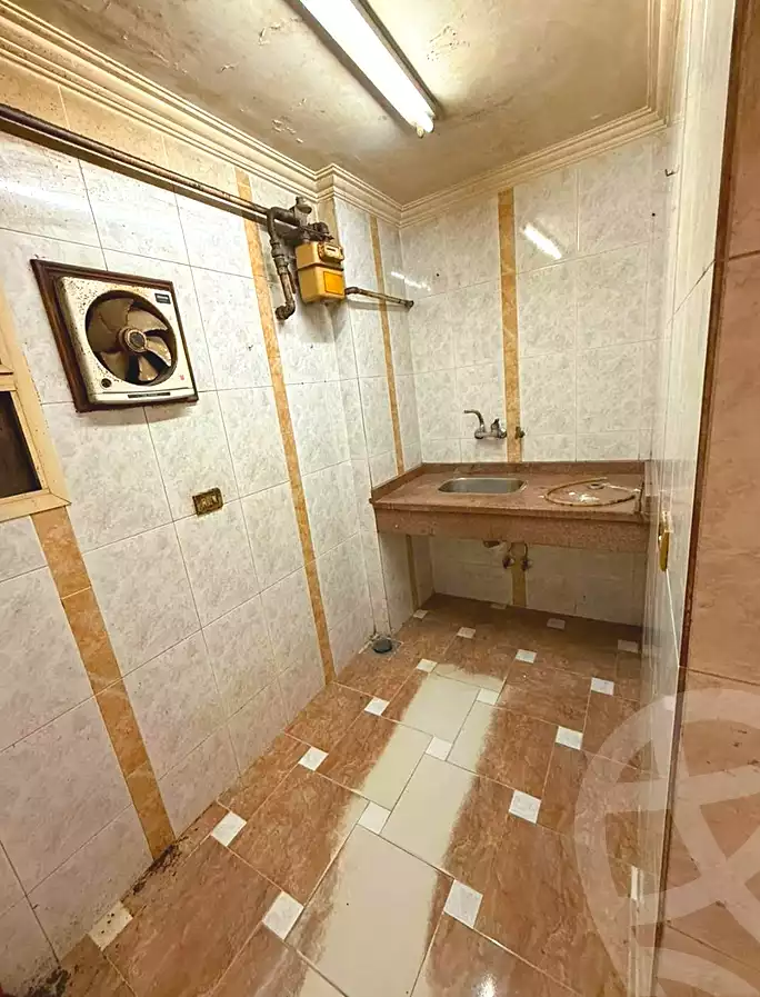 https://aqarmap.com.eg/ar/listing/7108486-for-sale-cairo-ain-shams-ain-shams-el-sharkia-el-zahraa-st