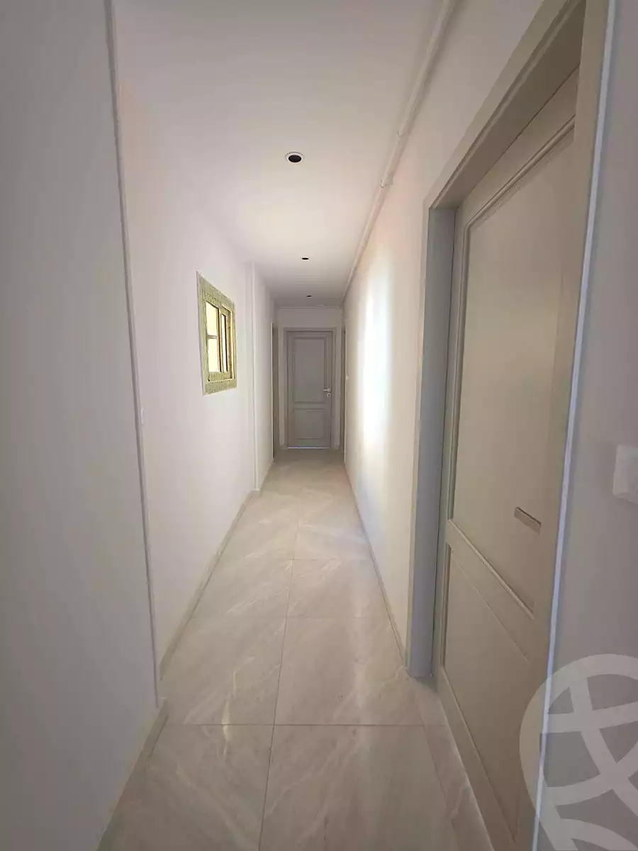 https://aqarmap.com.eg/ar/listing/7108835-for-rent-cairo-new-cairo-ganob-el-akadamiya-south-academy-b-taha-hussein-st