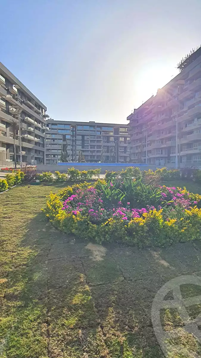 https://aqarmap.com.eg/ar/listing/7108905-for-sale-cairo-new-administrative-capital-r7-scenario