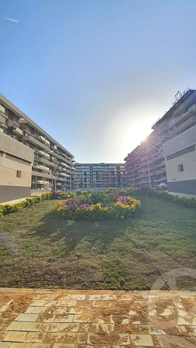 https://aqarmap.com.eg/ar/listing/7108998-for-sale-cairo-new-administrative-capital-r7-scenario