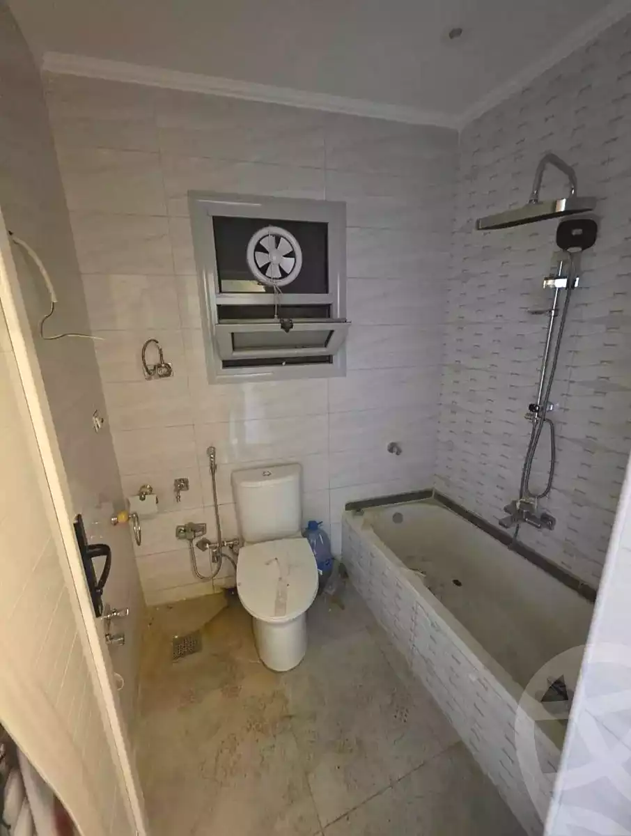 https://aqarmap.com.eg/en/listing/7109505-for-sale-alexandria-sydy-bshr