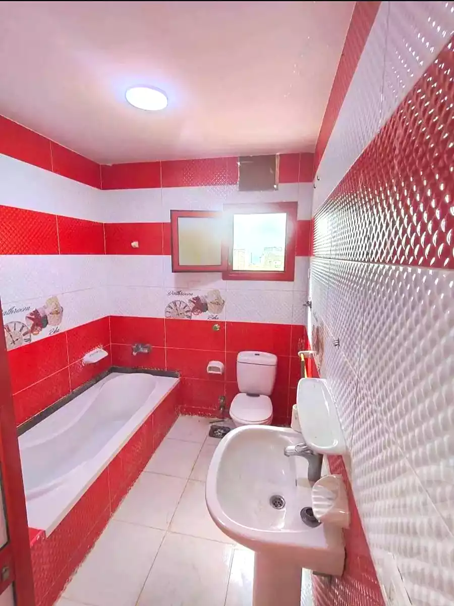 https://aqarmap.com.eg/ar/listing/7109963-for-sale-alexandria-sydy-bshr-sydy-bshr-bhry-khalil-hamada-st