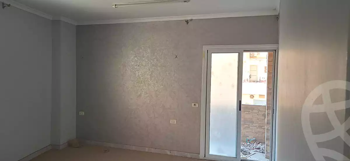 https://aqarmap.com.eg/ar/listing/7110000-for-rent-cairo-helwan-hadayek-helwan-nile-corniche-st