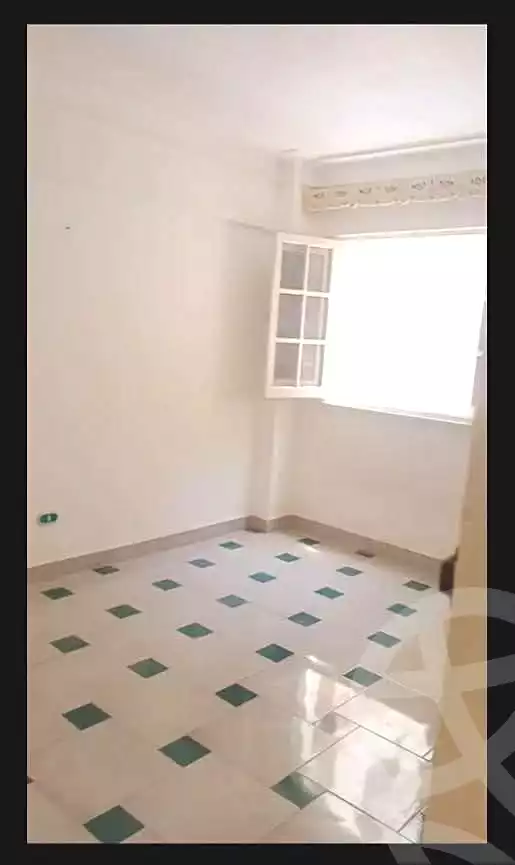 https://aqarmap.com.eg/ar/listing/7110175-for-rent-alexandria-al-agamy-el-hanouvel