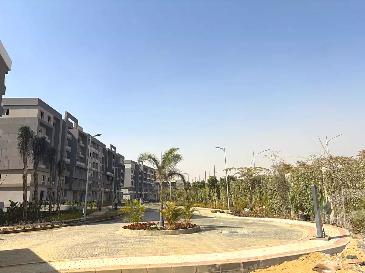 https://aqarmap.com.eg/ar/listing/7110538-for-sale-cairo-new-cairo-lmstqbl-syty-compounds-zyzyny-lmstqbl-rdk-llttwyr
