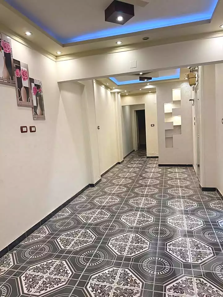 https://aqarmap.com.eg/en/listing/7110884-for-sale-alexandria-miami-shr-jml-bd-lnsr