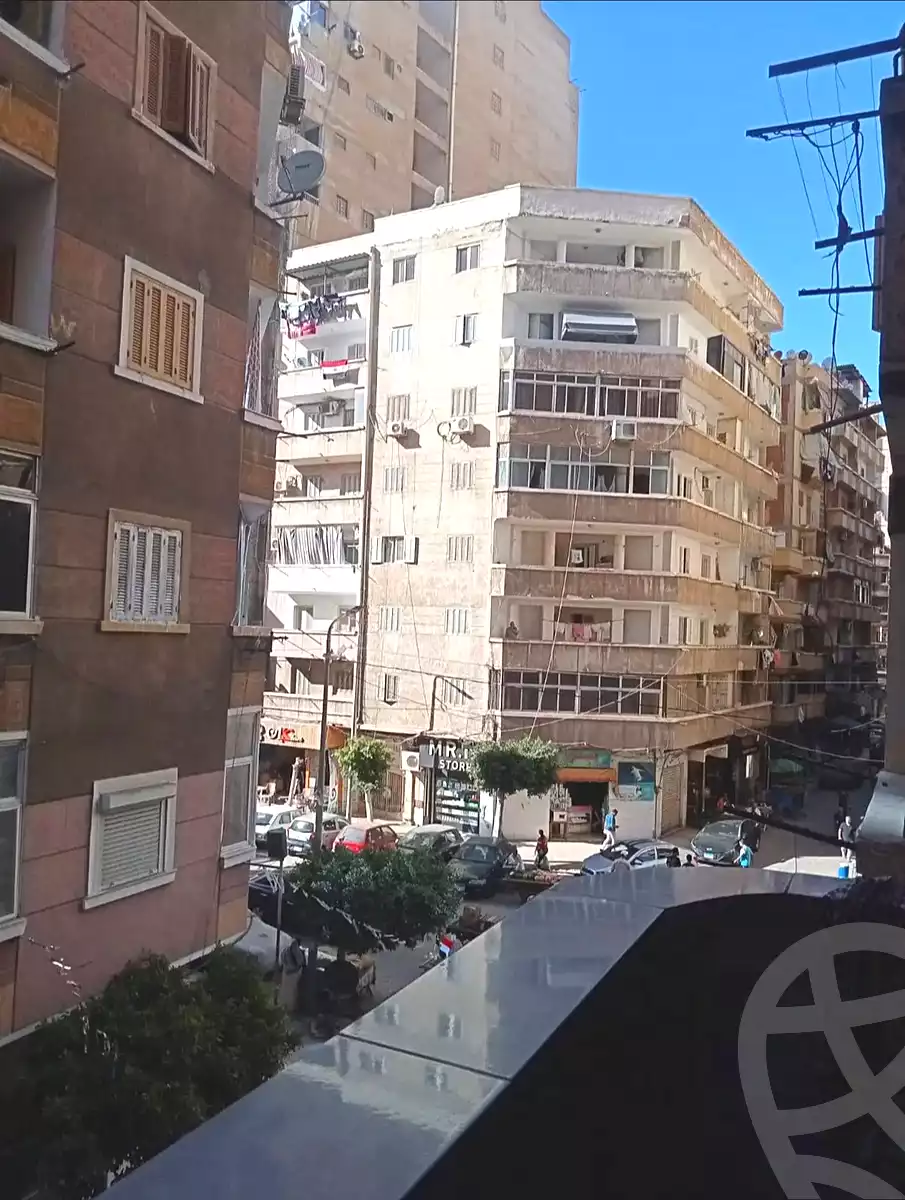 https://aqarmap.com.eg/ar/listing/7110937-for-sale-alexandria-sydy-bshr-sydy-bshr-bhry-khalil-hamada-st