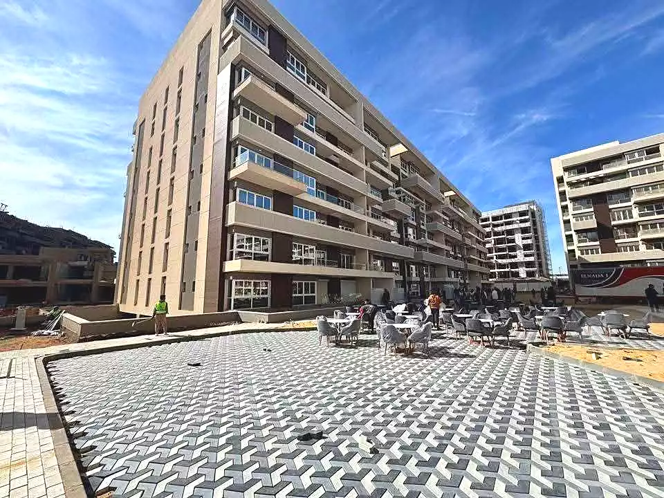 https://aqarmap.com.eg/ar/listing/7110948-for-sale-cairo-new-administrative-capital-r7-scenario