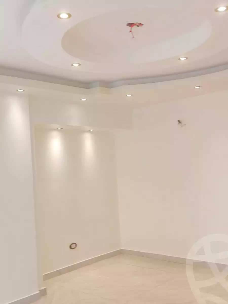 https://aqarmap.com.eg/ar/listing/7111497-for-rent-cairo-new-cairo-compounds-the-square