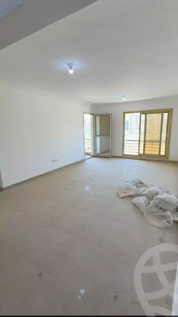 https://aqarmap.com.eg/ar/listing/7104043-for-sale-cairo-6th-of-october-compounds-jn-ktwbr