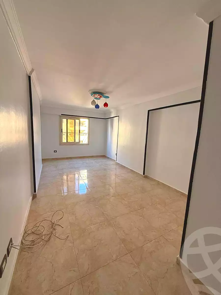 https://aqarmap.com.eg/en/listing/7111684-for-sale-alexandria-el-mandara-shr-jml-bd-lnsr