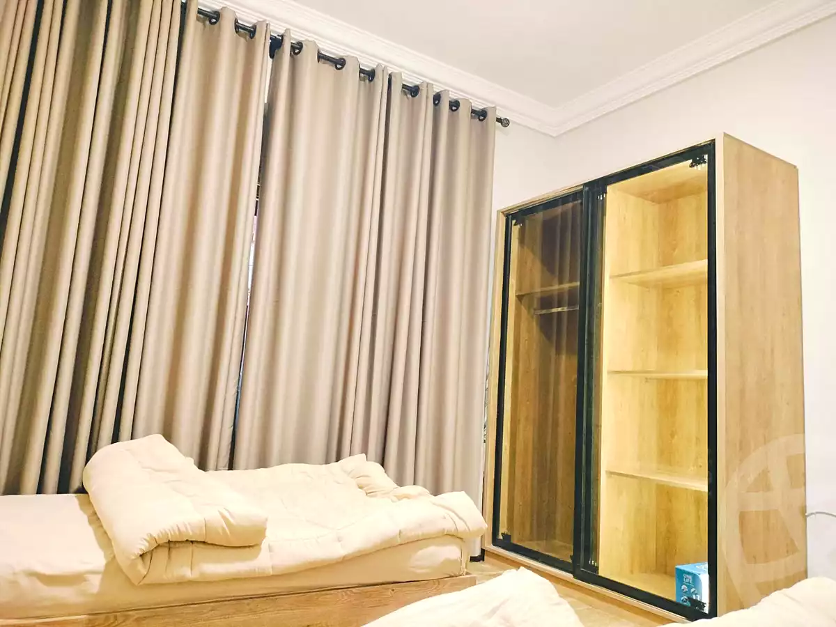 https://aqarmap.com.eg/ar/listing/7111748-for-rent-cairo-new-cairo-compounds-el-mostashareen-compound