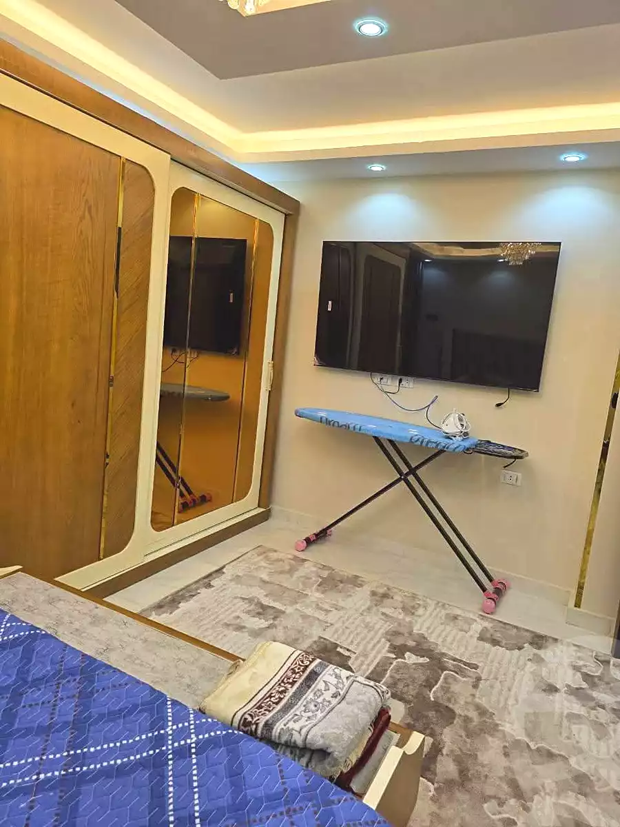 https://aqarmap.com.eg/ar/listing/7112044-for-rent-cairo-helwan-hadayek-helwan-nile-corniche-st