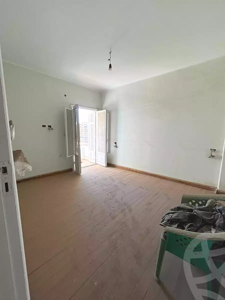 https://aqarmap.com.eg/ar/listing/7112055-for-sale-cairo-helwan-helwan-el-sharkeya-thabit-basha-st