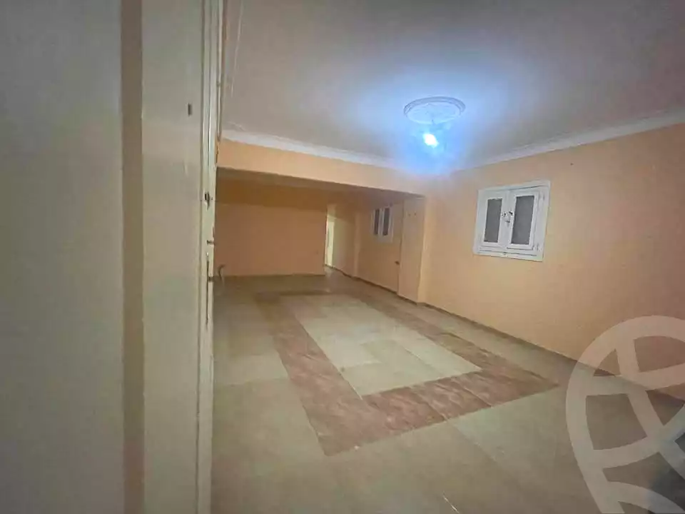 https://aqarmap.com.eg/ar/listing/7112160-for-rent-alexandria-ganaklis-shr-mrtdy-bsh