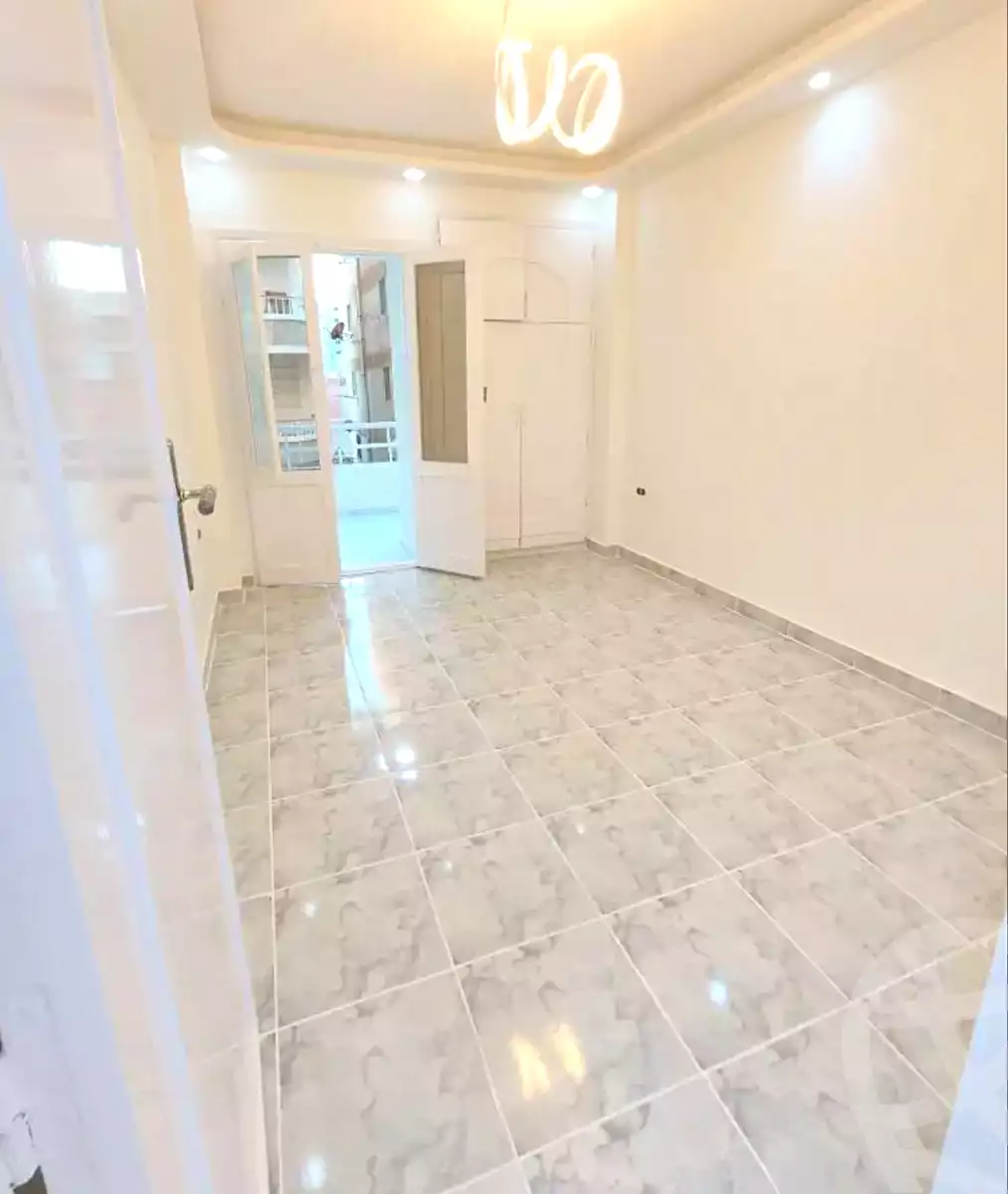 https://aqarmap.com.eg/ar/listing/7112175-for-sale-alexandria-al-agamy-shataa-el-nakheel