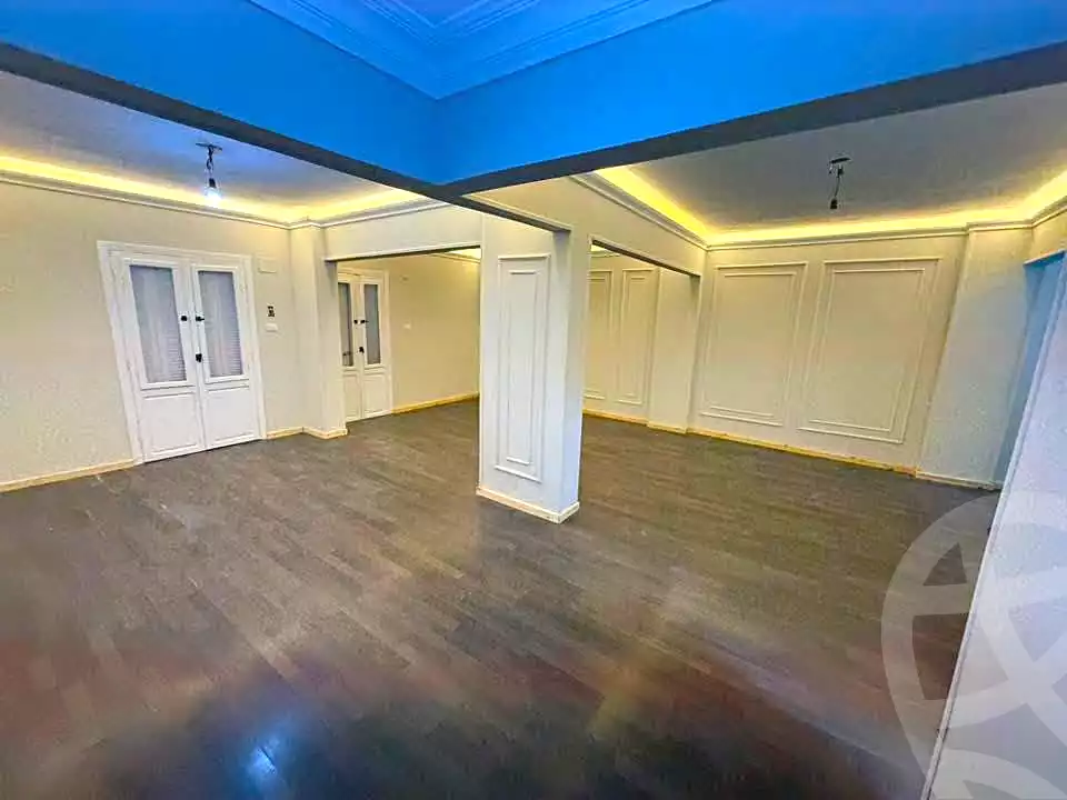 https://aqarmap.com.eg/ar/listing/7112188-for-sale-cairo-helwan-azam-mosque-st