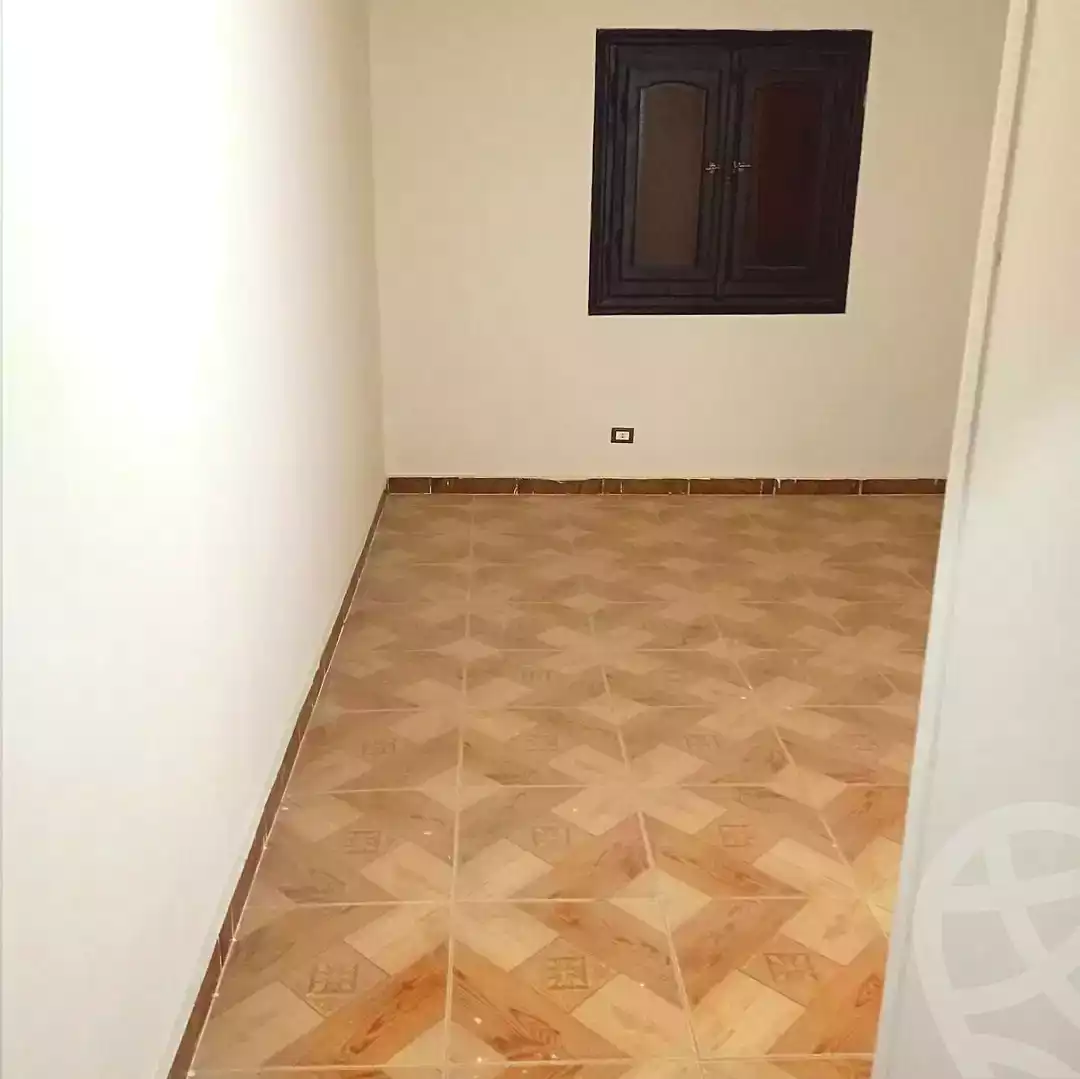 https://aqarmap.com.eg/ar/listing/7112236-for-rent-alexandria-moharram-bey