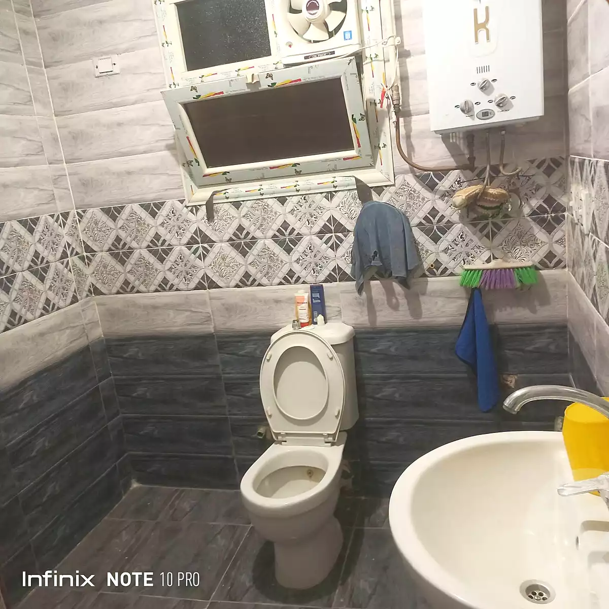 https://aqarmap.com.eg/en/listing/7107608-for-sale-cairo-helwan-hadayek-helwan