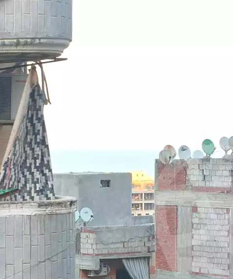 https://aqarmap.com.eg/ar/listing/7112592-for-sale-alexandria-bw-qyr-street-16