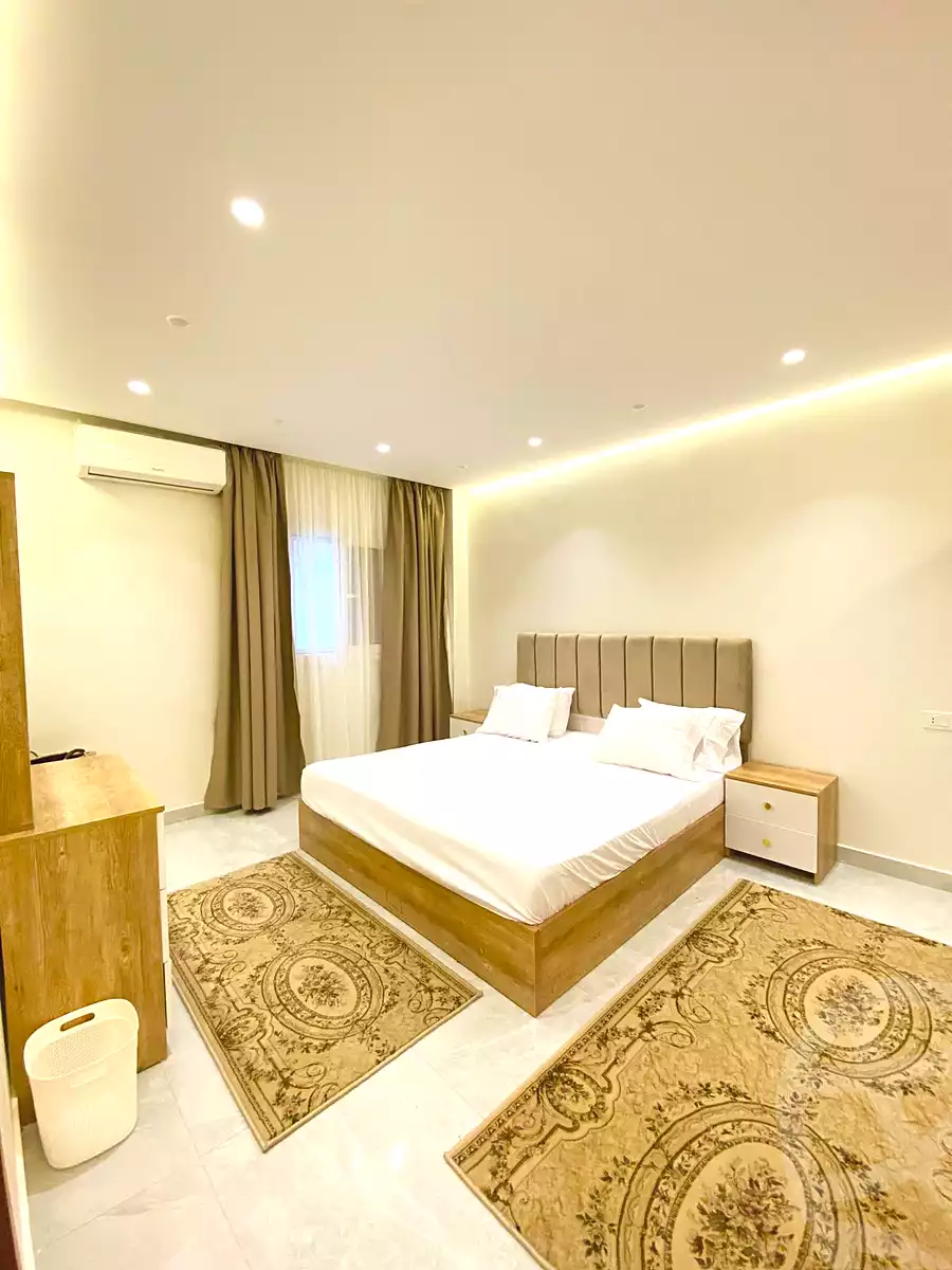 https://aqarmap.com.eg/en/listing/7019456-for-rent-cairo-new-cairo-compounds-el-mostashareen-compound