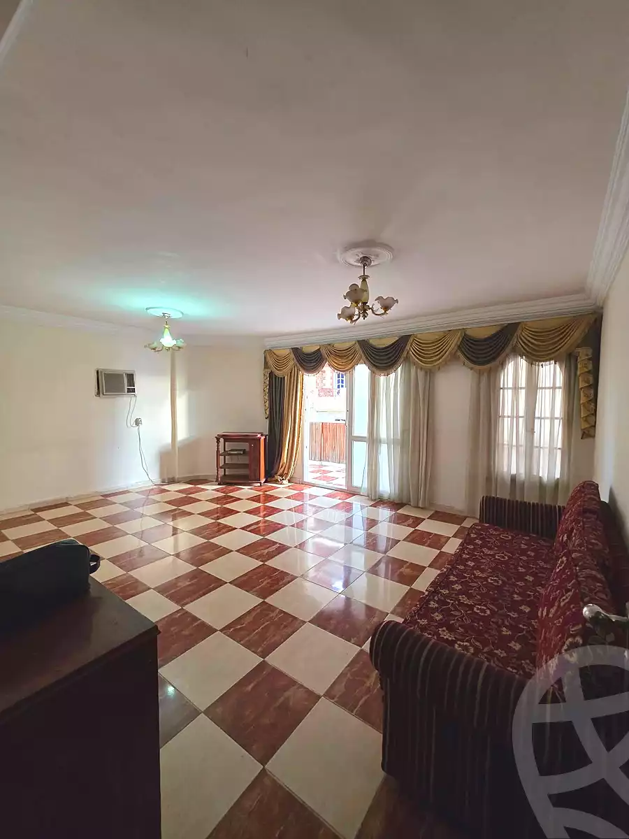 https://aqarmap.com.eg/ar/listing/7112885-for-sale-alexandria-el-asafra-l-sfr-bhry