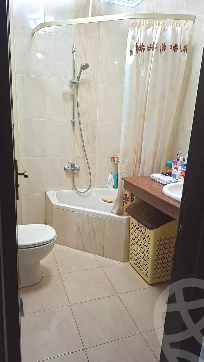 https://aqarmap.com.eg/ar/listing/7113001-for-sale-cairo-faisal-hassan-mohamed-st