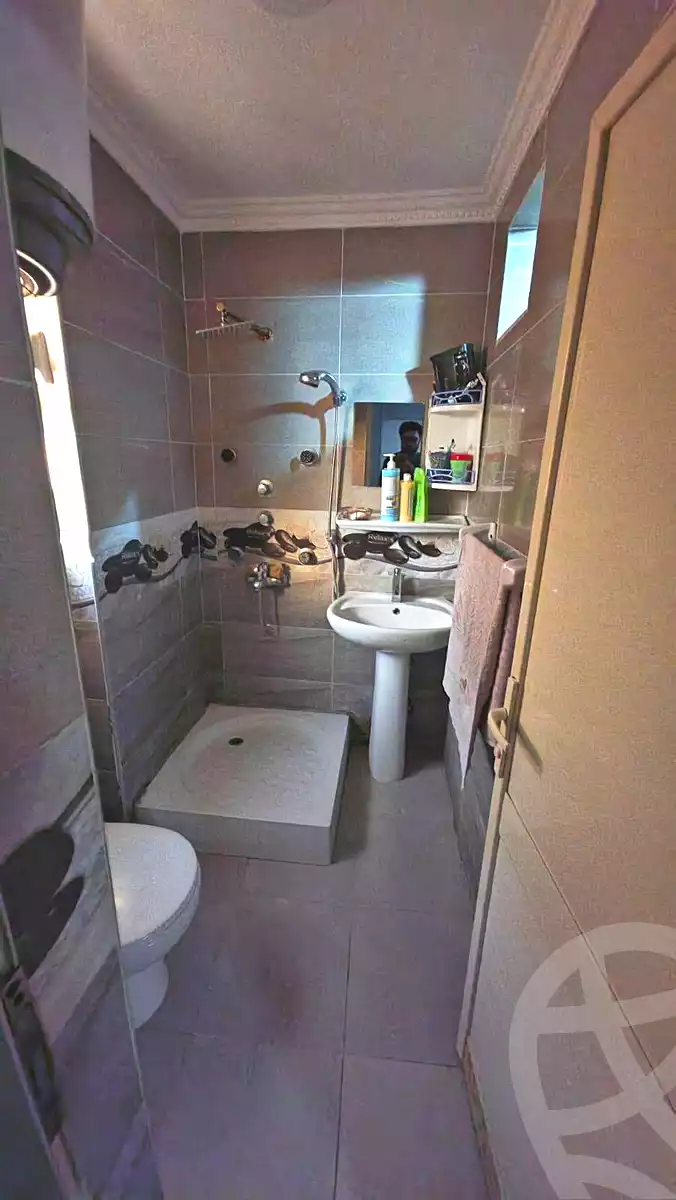 https://aqarmap.com.eg/ar/listing/7113259-for-sale-cairo-helwan-helwan-el-sharkeya-abd-el-rahman-pasha-st