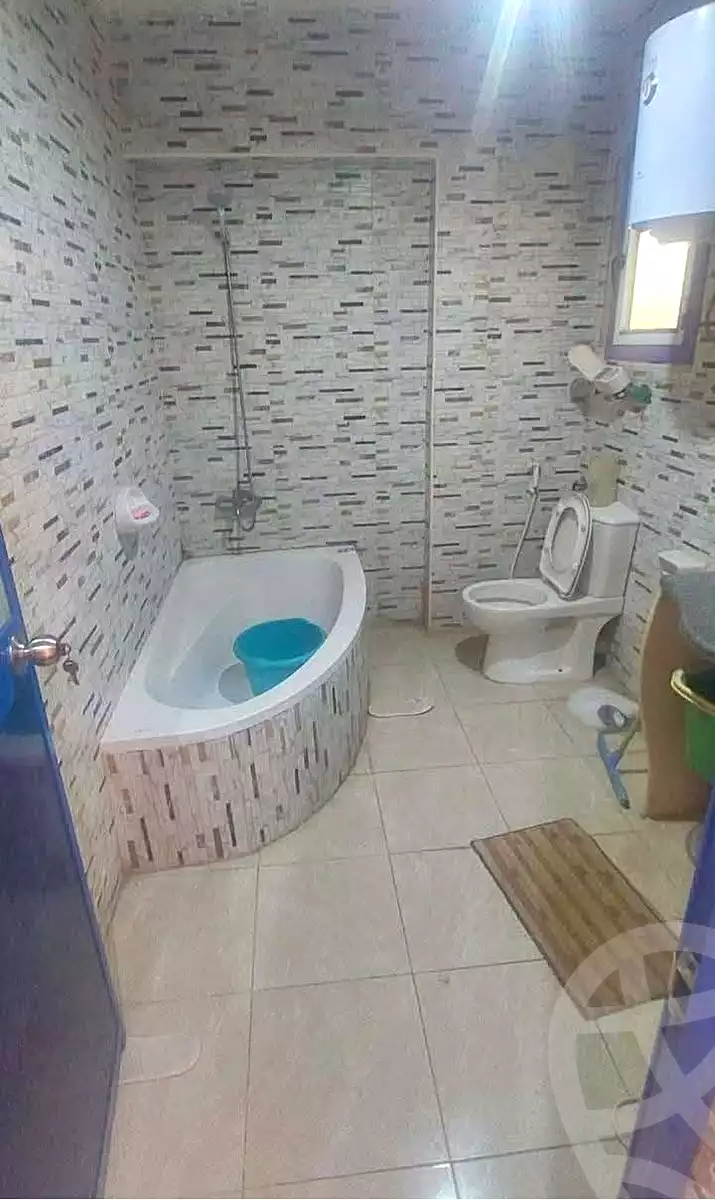 https://aqarmap.com.eg/ar/listing/7114048-for-sale-alexandria-al-agamy-lbytsh-el-hanafeya-st