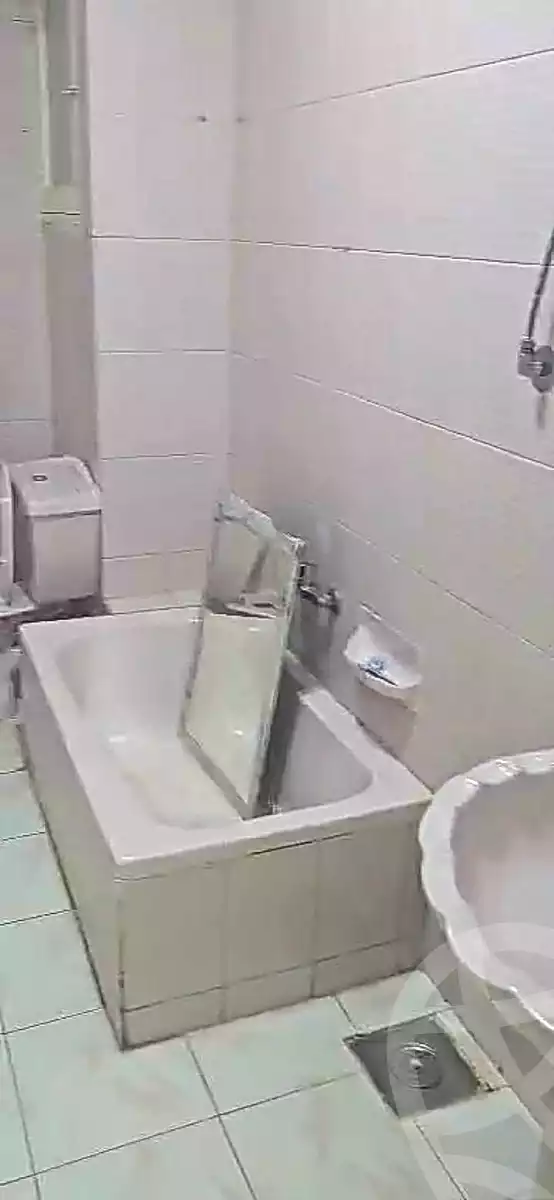 https://aqarmap.com.eg/ar/listing/7114157-for-rent-alexandria-miami-khalf-al-akademaia-st