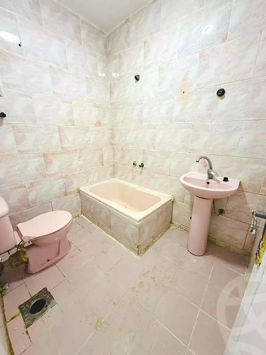 https://aqarmap.com.eg/ar/listing/7114232-for-sale-alexandria-al-agamy-shataa-el-nakheel