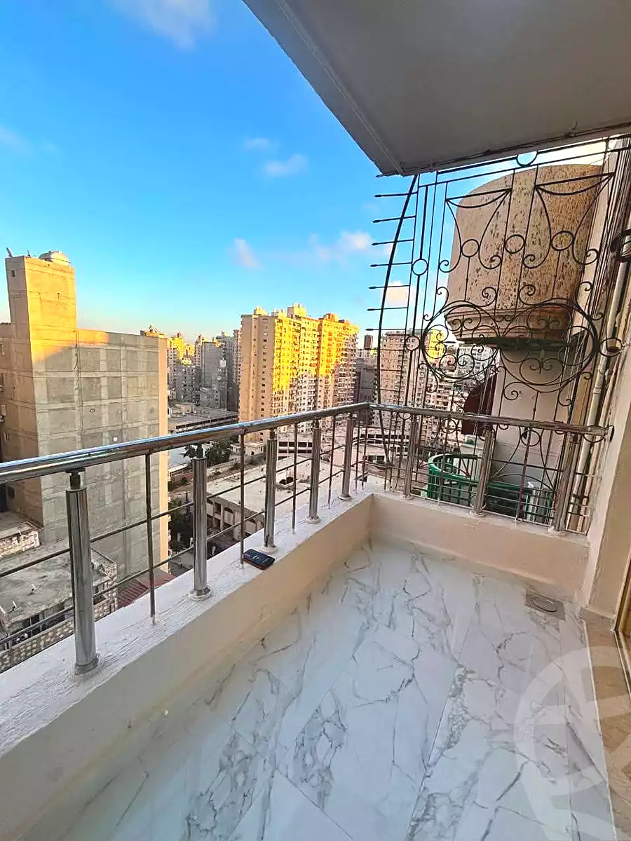https://aqarmap.com.eg/en/listing/7114681-for-sale-alexandria-sydy-bshr-sydy-bshr-bhry-shr-mhmwd-l-yswy