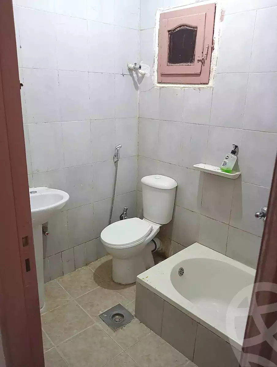 https://aqarmap.com.eg/ar/listing/7114735-for-sale-alexandria-al-agamy-lbytsh-shahr-al-assal-st