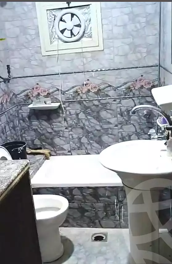 https://aqarmap.com.eg/ar/listing/7114741-for-sale-alexandria-lsywf-amin-hassouna-st