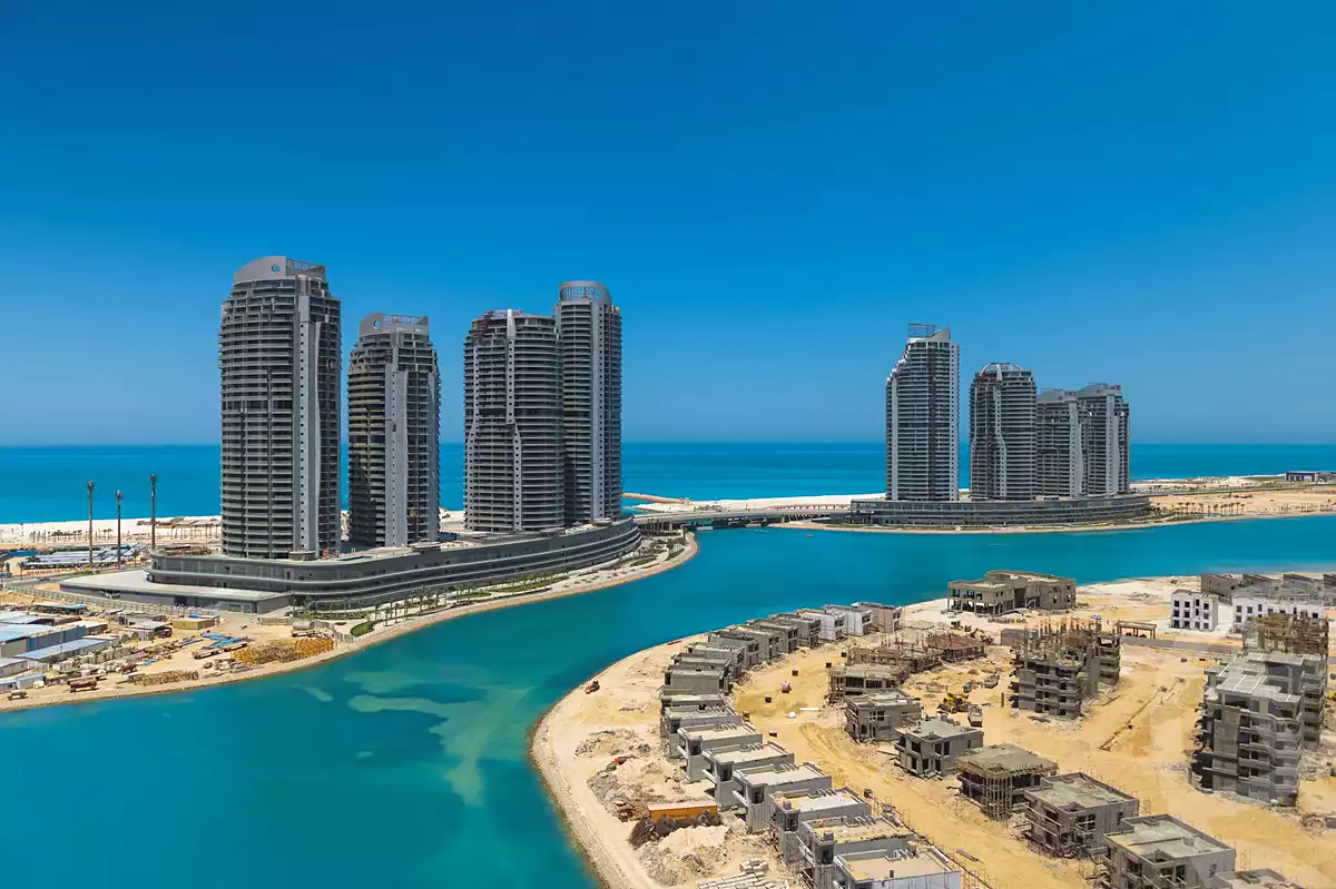 https://aqarmap.com.eg/ar/listing/7114786-for-sale-north-coast-new-alamein-mntj-t-l-lmyn-ljdyd-beachfront-tower-city-edge